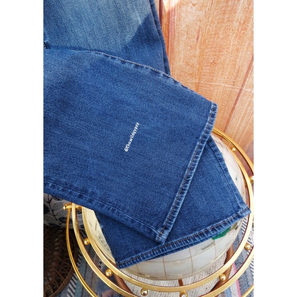 American eagle kick boot jeans 🍃 - Picture 7 of 9